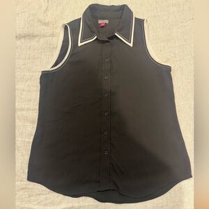 Vince Camuto Black Sleeveless Button-Front Blouse – Women’s Medium